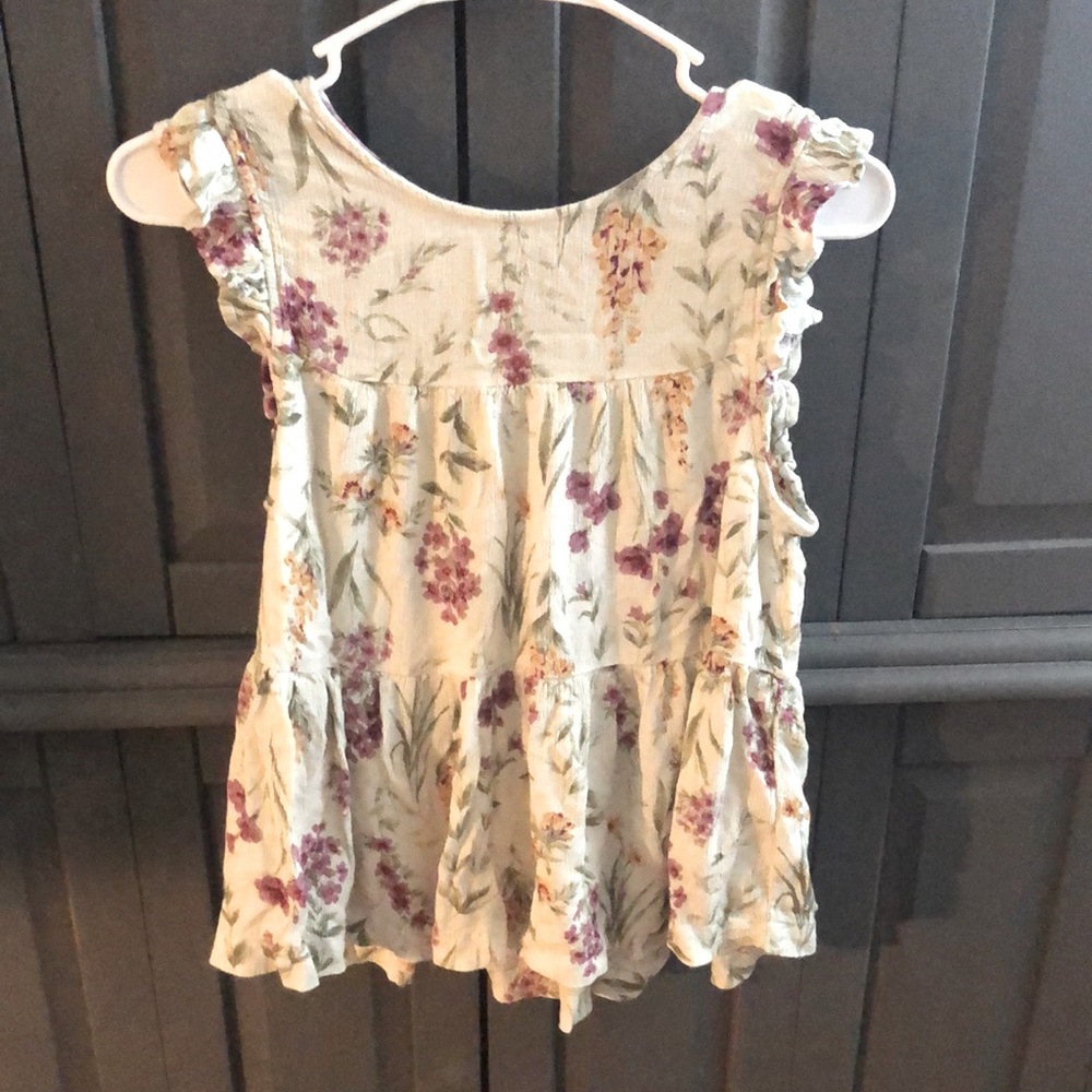 Floral American Eagle Top. Size small.